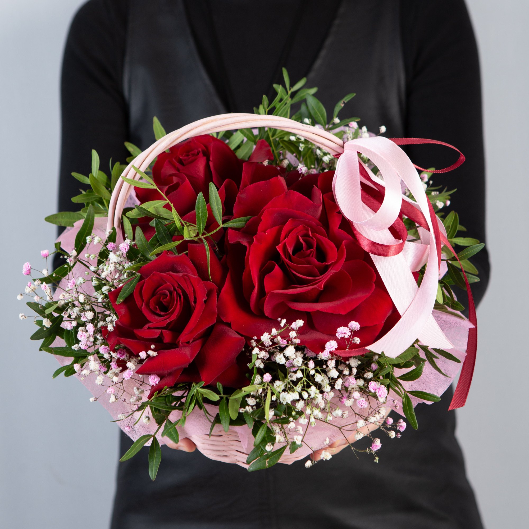 Романтическое признание в корзине