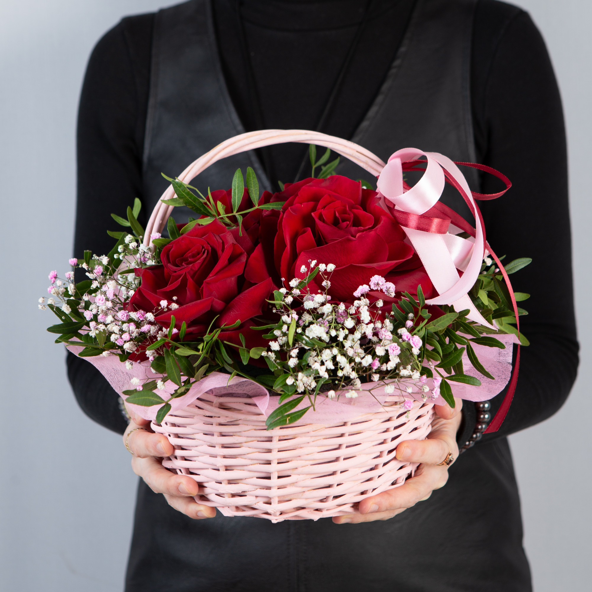 Романтическое признание в корзине