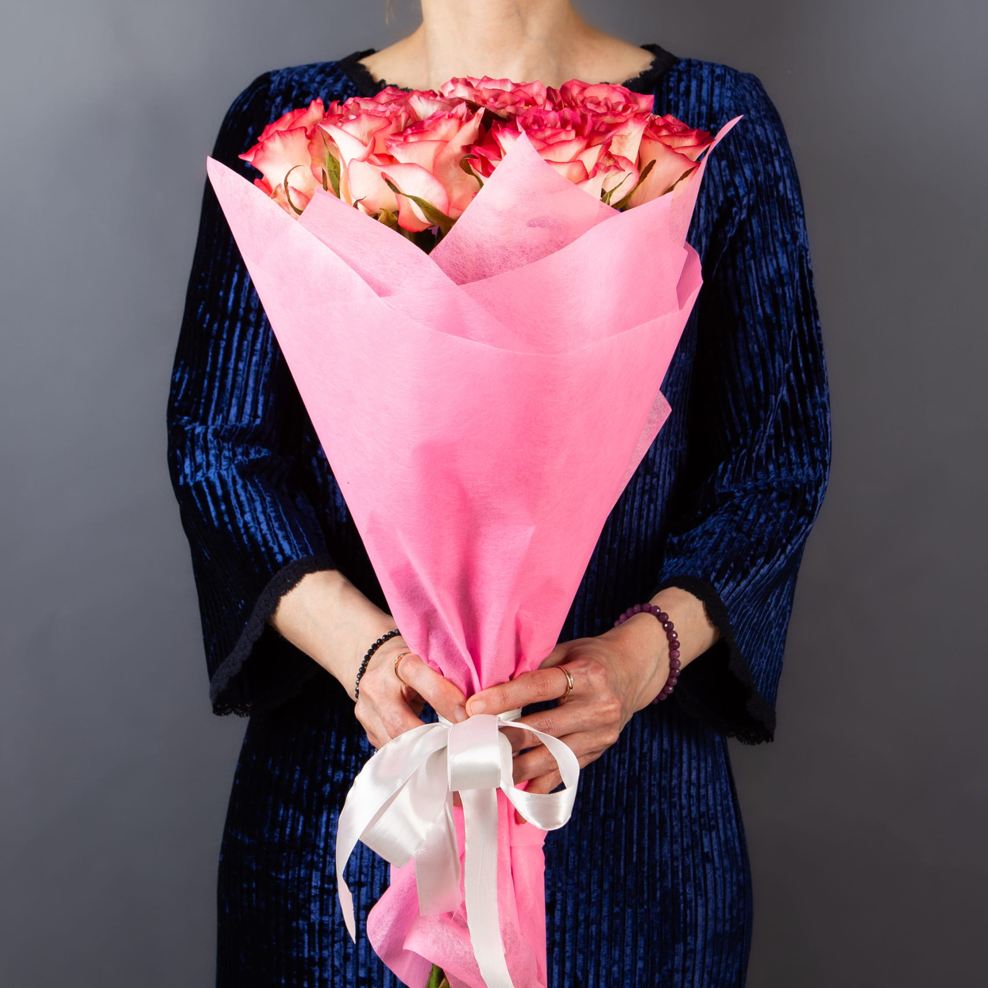 Букет 15 розовых роз 60 см