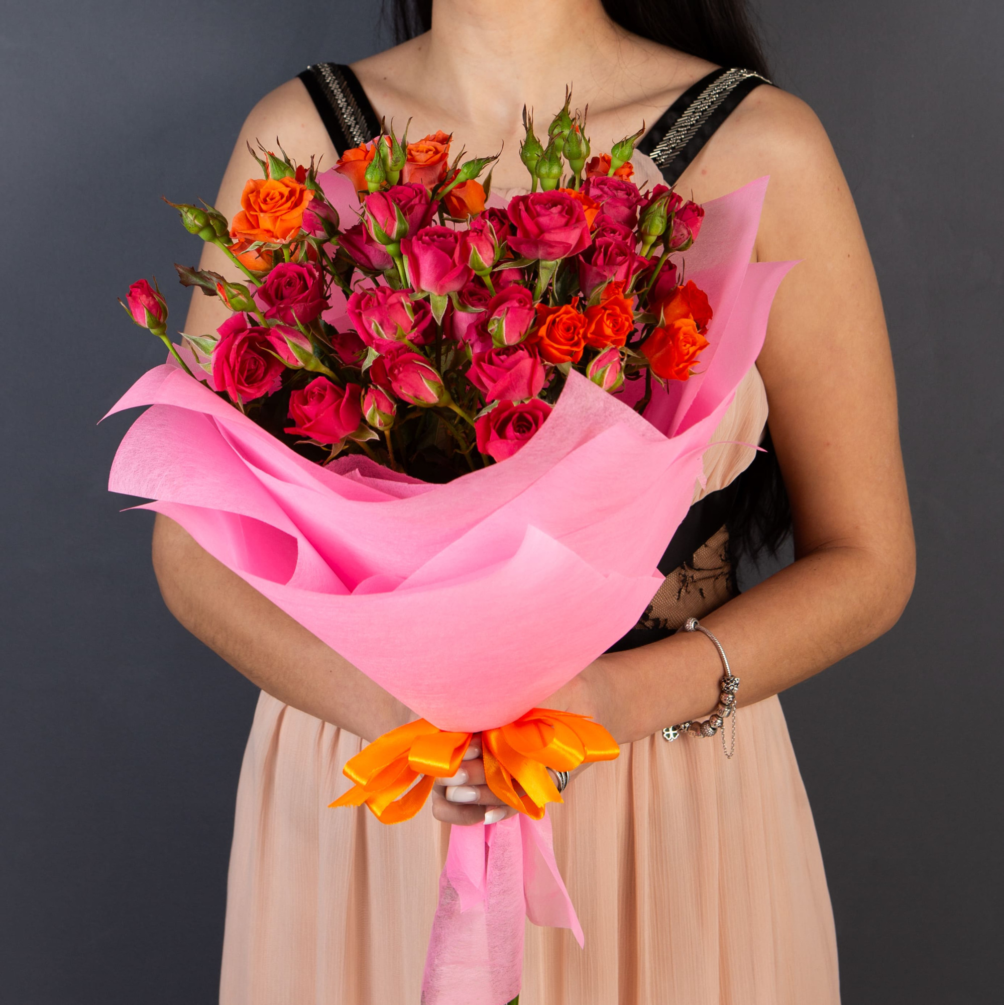 Букет 5 кустовых роз ассорти