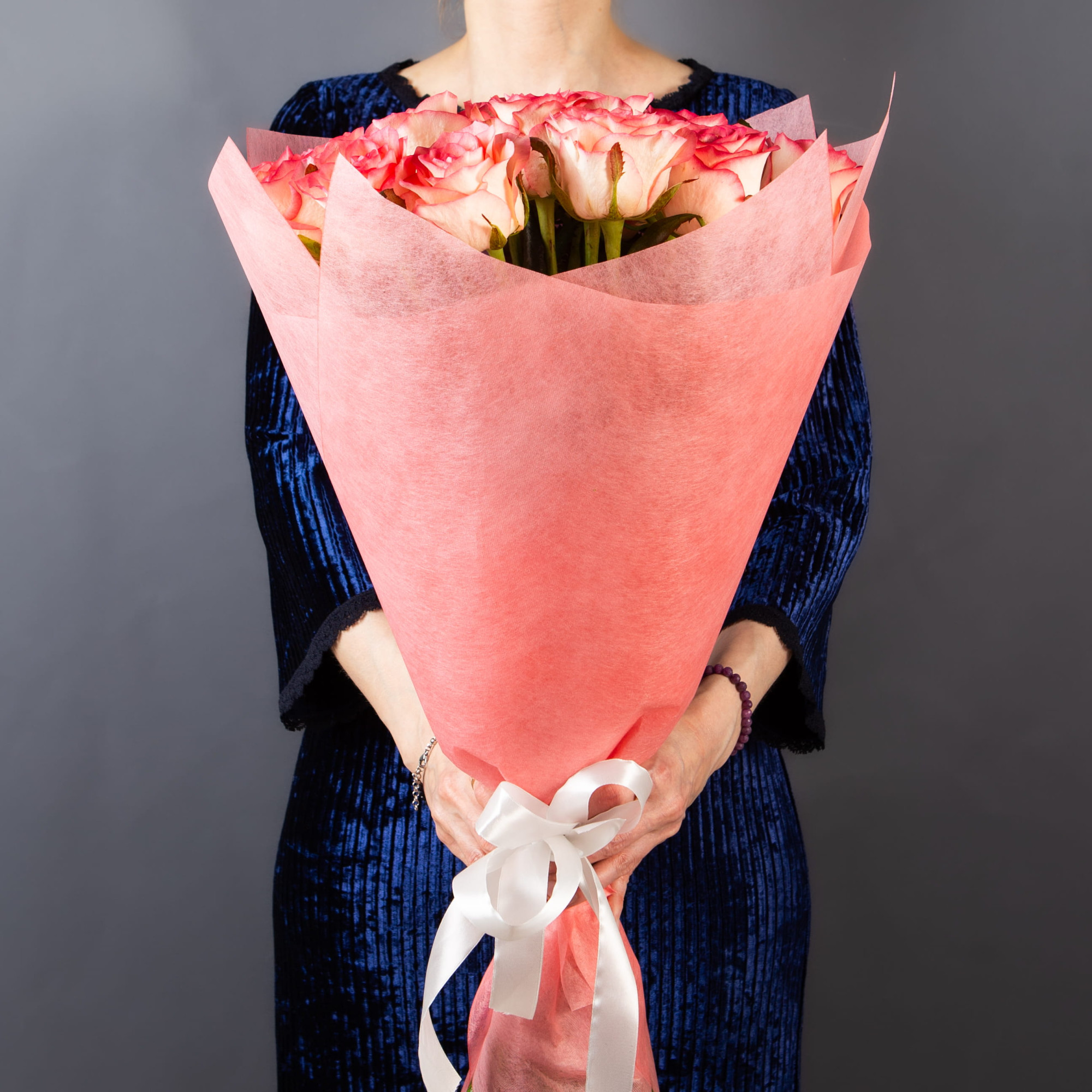 Букет 21 розовая роза  60 см