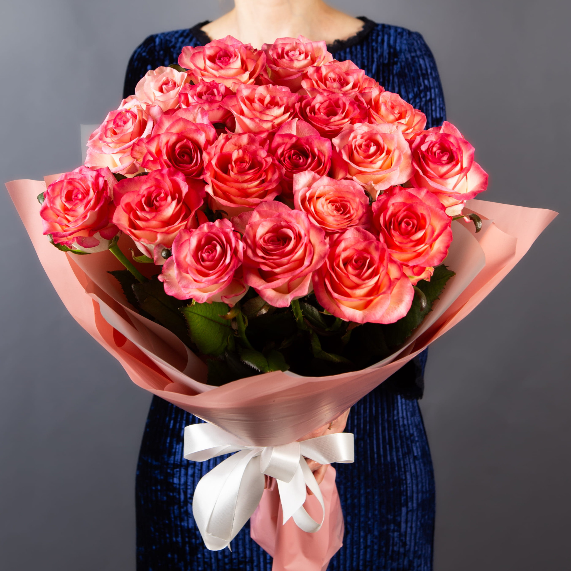 Букет 21 розовая роза 50см