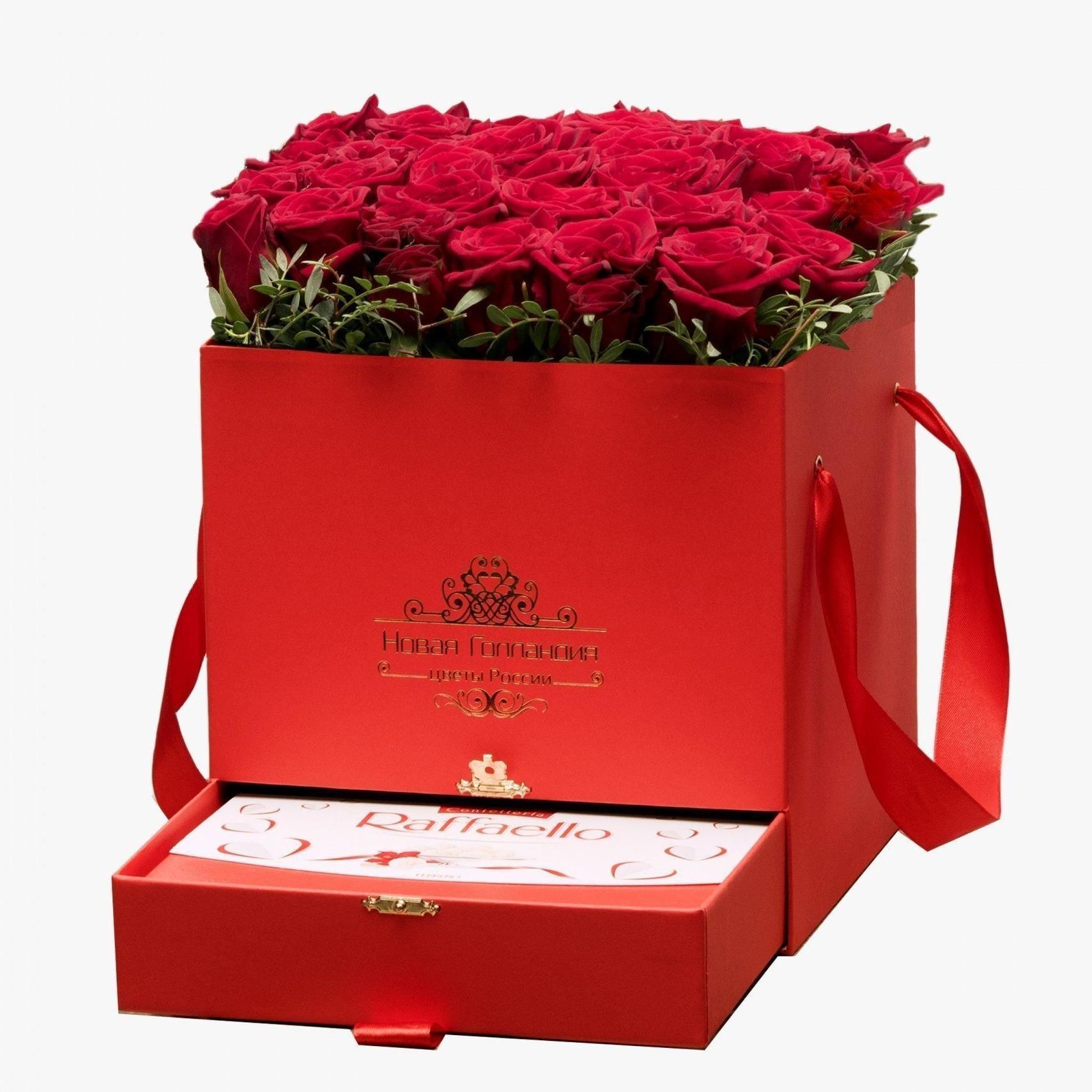 Красная коробка шкатулка 25 красных роз Raffaello в подарок №401