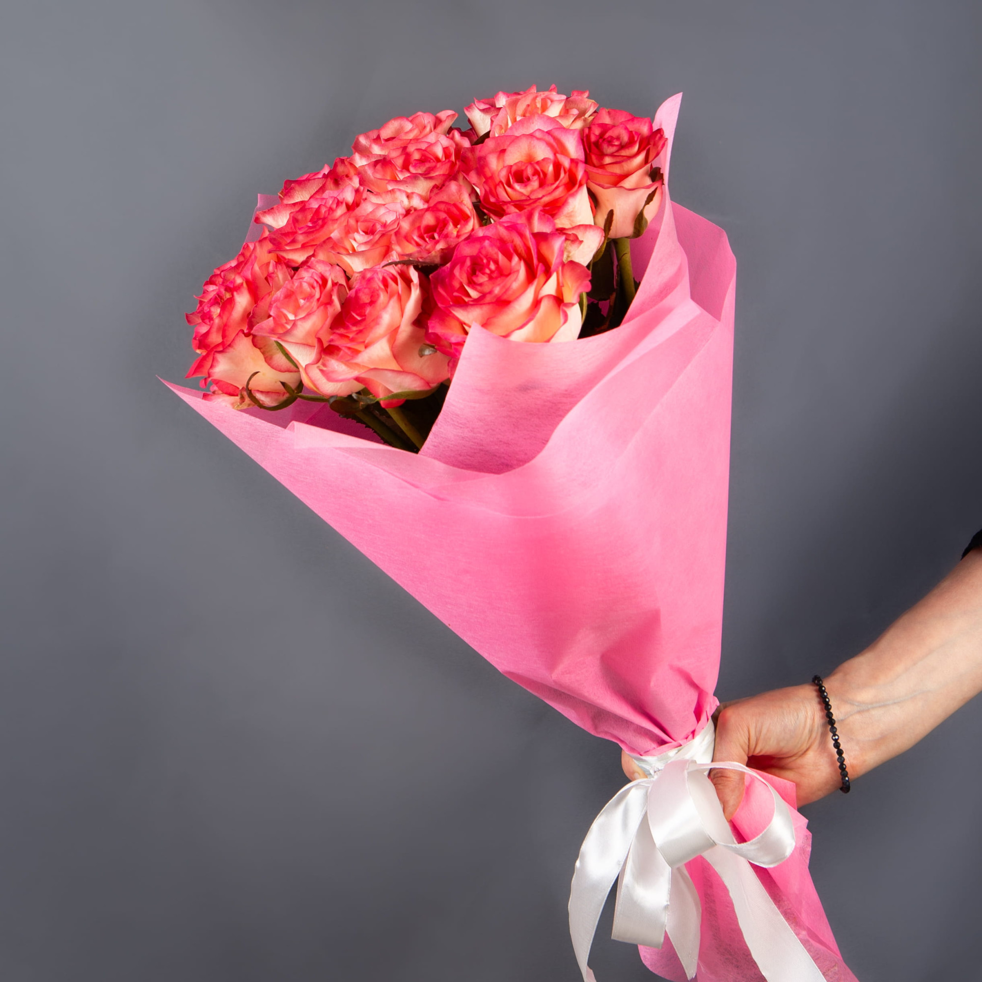 Букет 15 розовых роз 60 см
