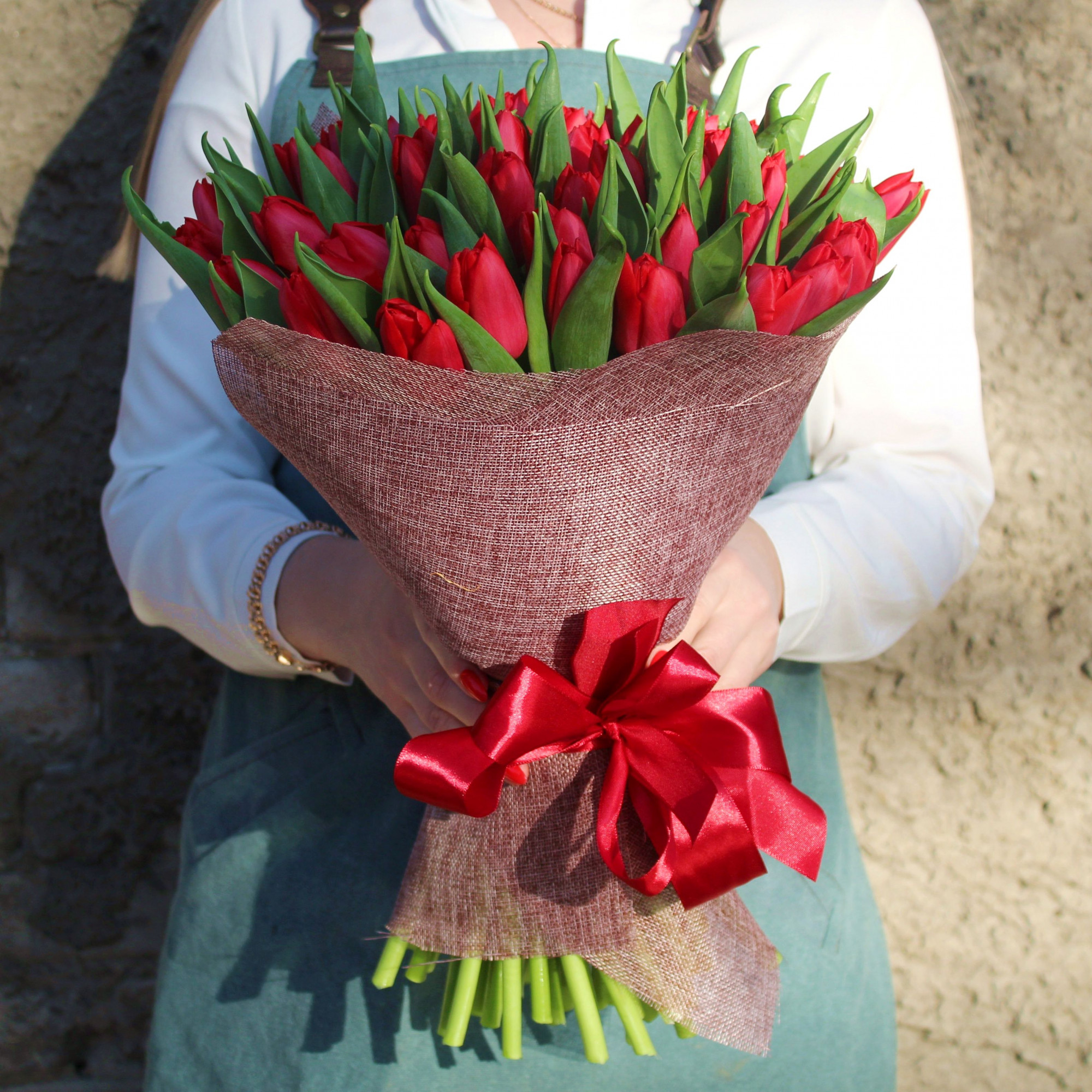 Букет 51 Красный тюльпан