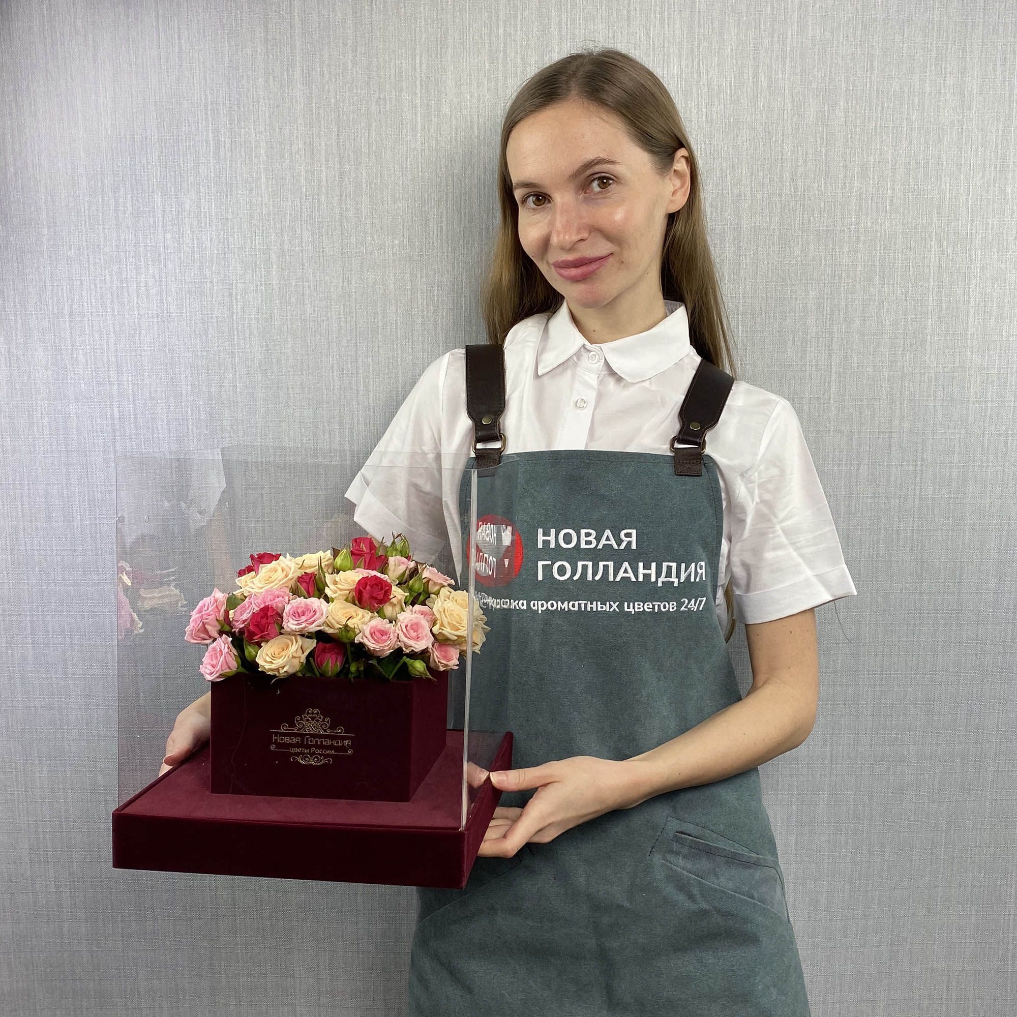 15 кустовых роз микс в бархатной шкатулке