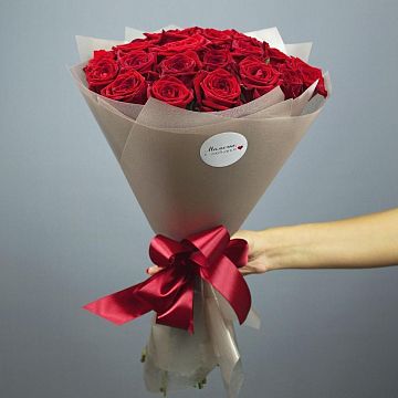 25 красных роз 40 см «Маме»