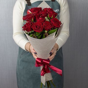 Букет 11 красных роз 50 см (16)
