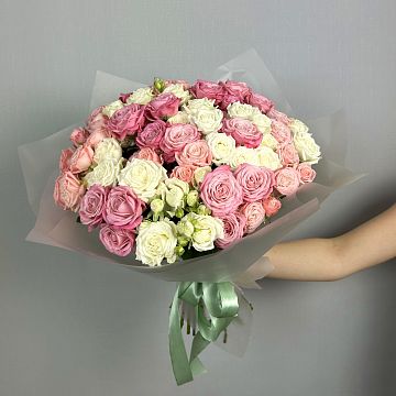 Букет 21 кустовая пионовидная роза микс