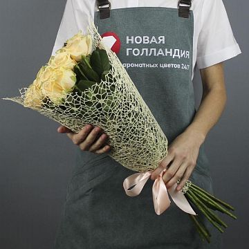 Букет 15 кремовых роз 50см.