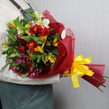 Букет 7 альстромерий микс